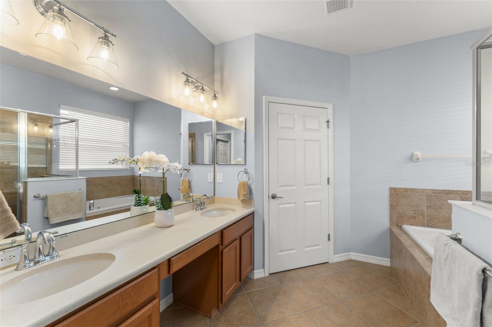 Image 23 of 41 For 30743 Lipizzan Terrace