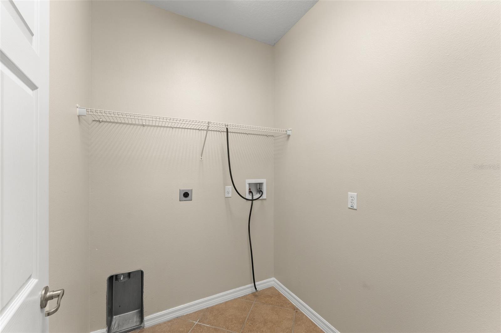 Image 32 of 41 For 30743 Lipizzan Terrace