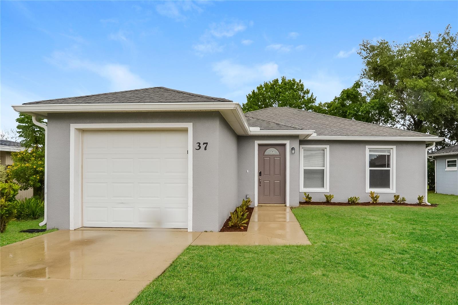 Details for 37 Bonaire Place, UMATILLA, FL 32784