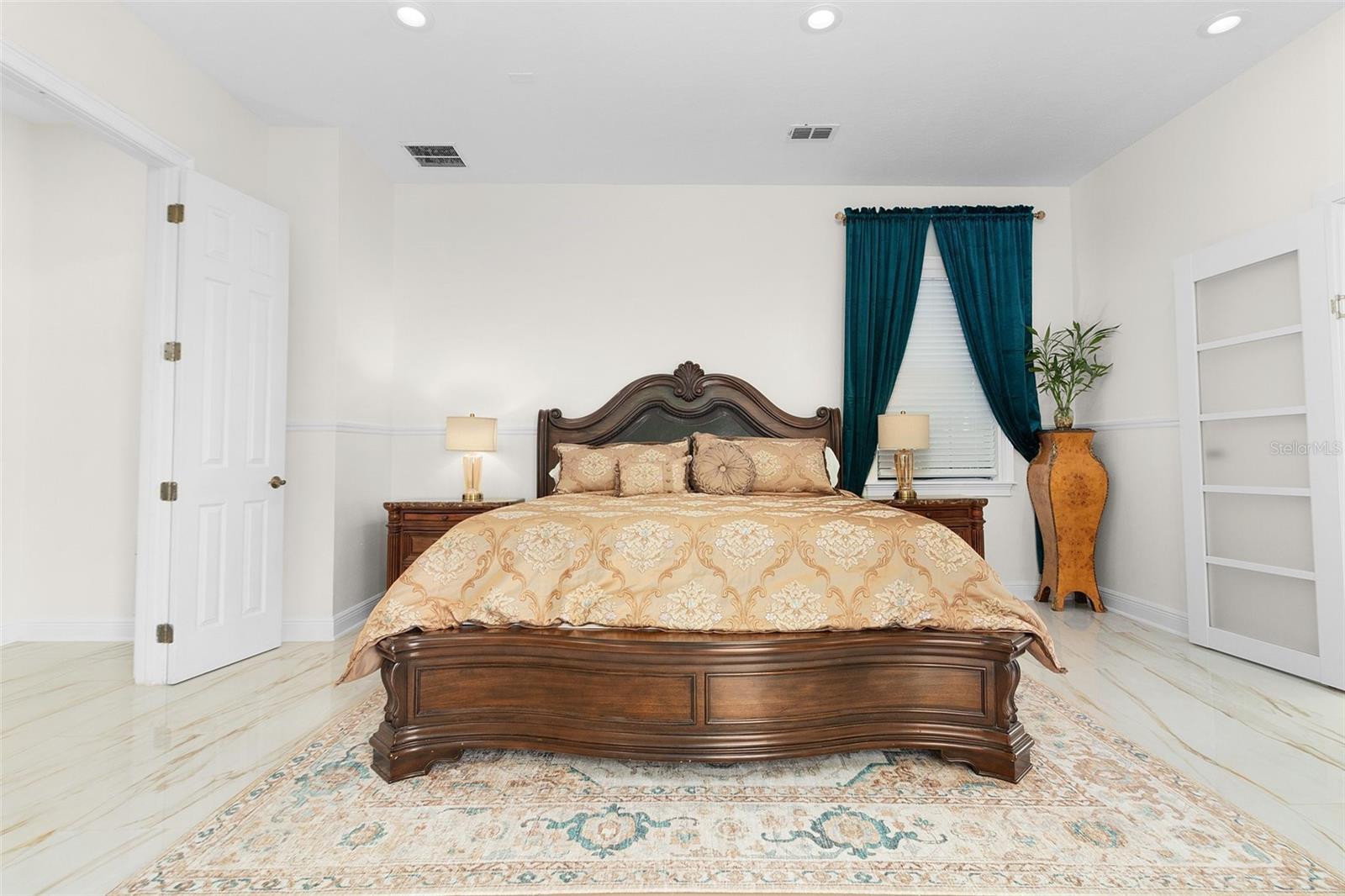 Image 35 of 84 For 7406 Oconee Street