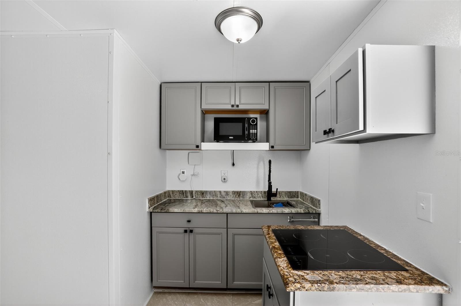 Image 43 of 52 For 635 Moss Park Court