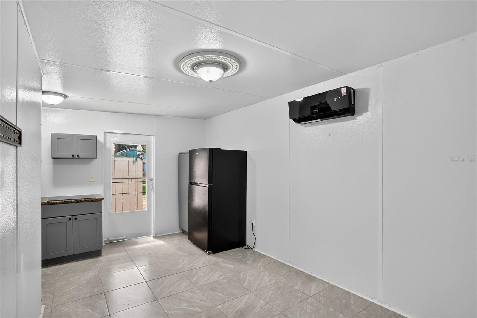 Image 47 of 52 For 635 Moss Park Court
