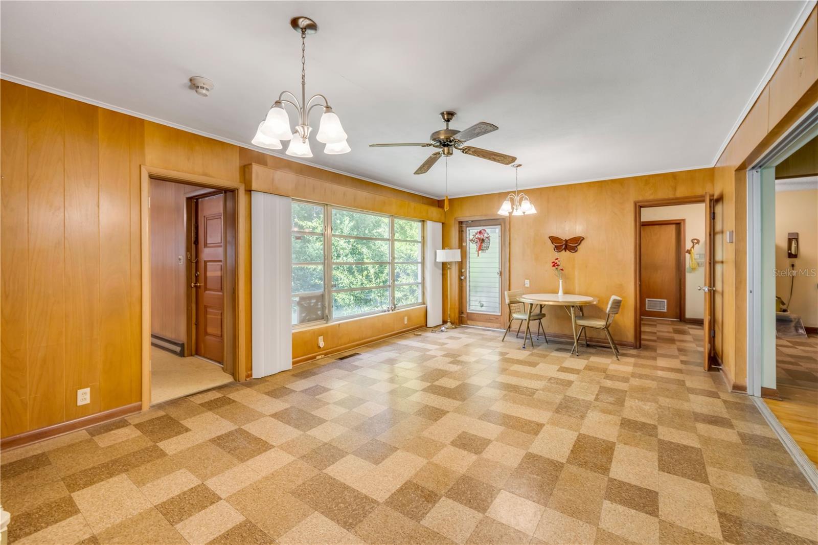 Image 9 of 28 For 221 Delespine Drive