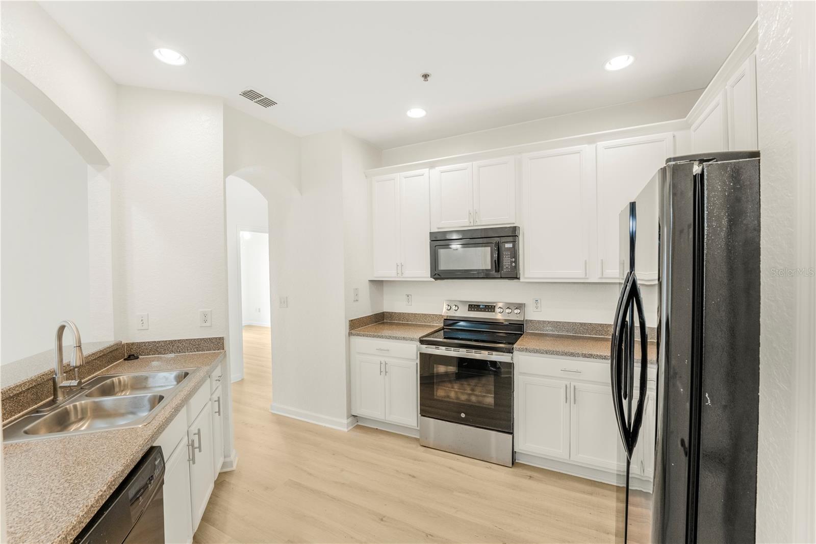 Image 5 of 20 For 3351 Whitestone Circle 304