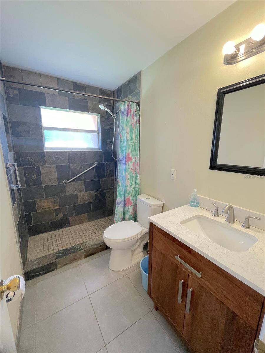 Image 13 of 20 For 895 Tropicana Court