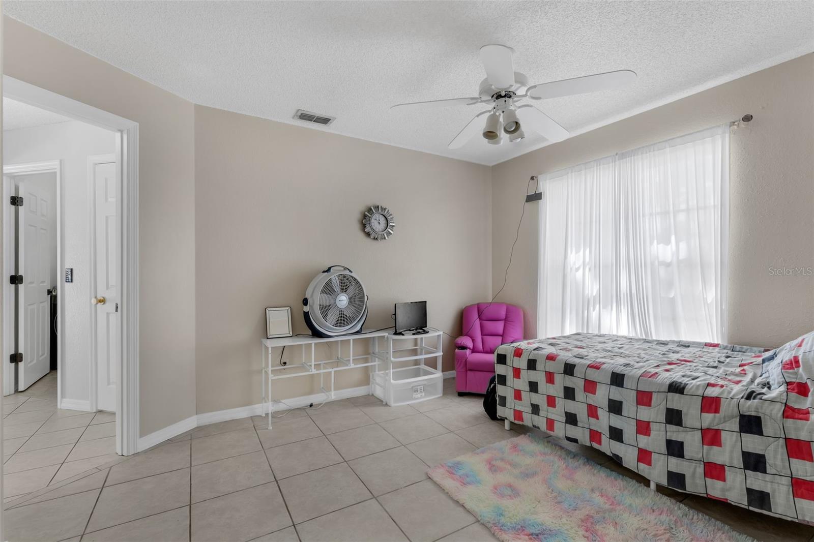 Image 16 of 41 For 2503 Rolling Broak Drive