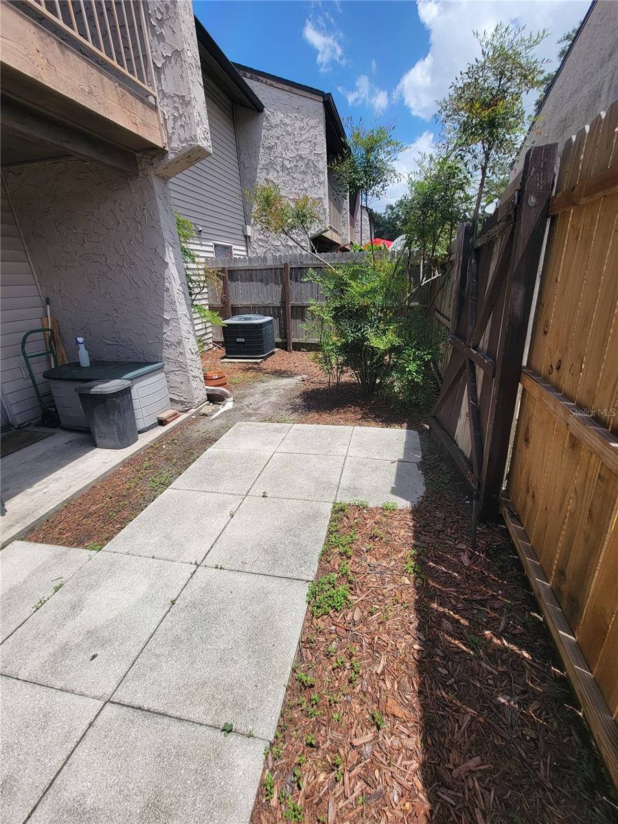 Image 51 of 63 For 1921 Ludlow Lane 3604