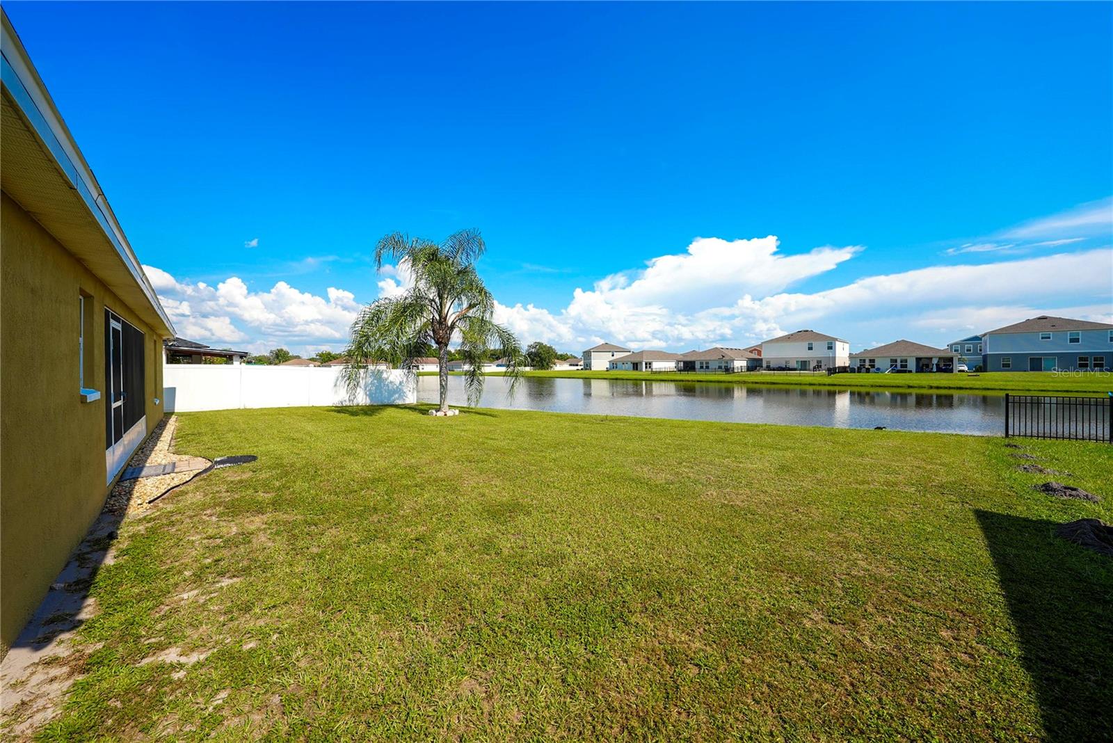 Image 9 of 21 For 1070 Summer Glen Drive