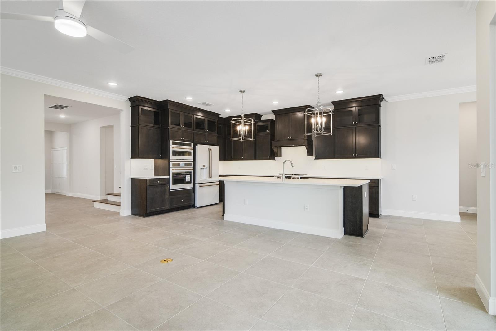 Image 4 of 25 For 13208 Dendy Way 3