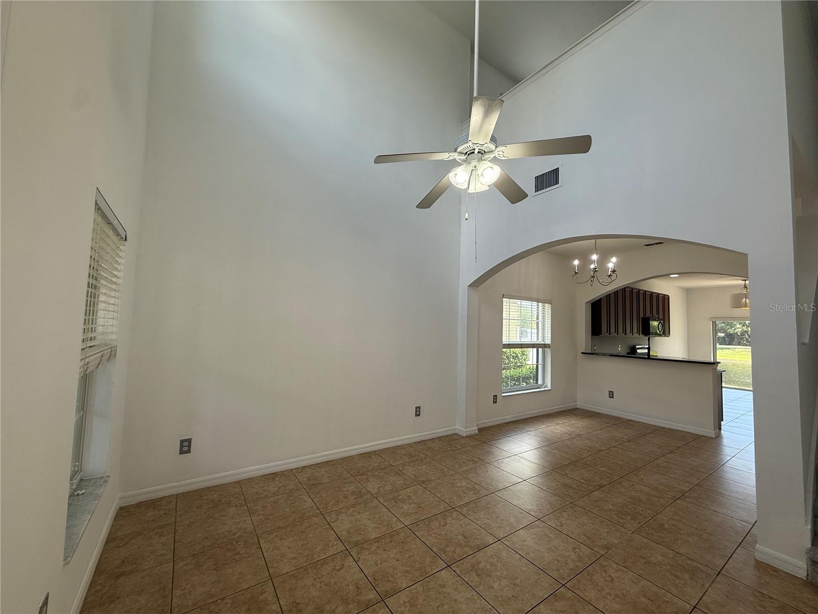Image 7 of 40 For 12223 Citruswood Drive