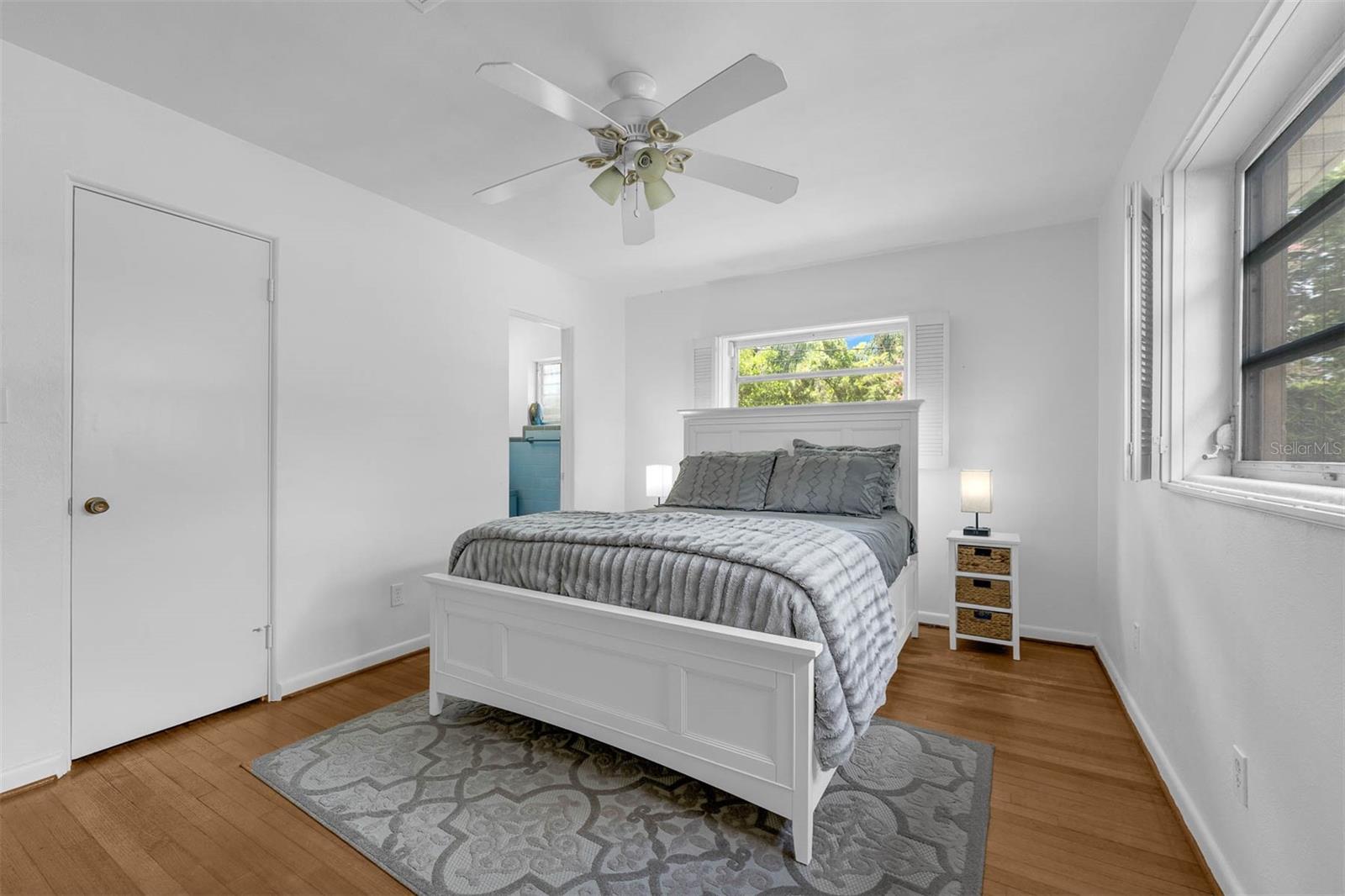Image 16 of 42 For 3019 Clemwood Street