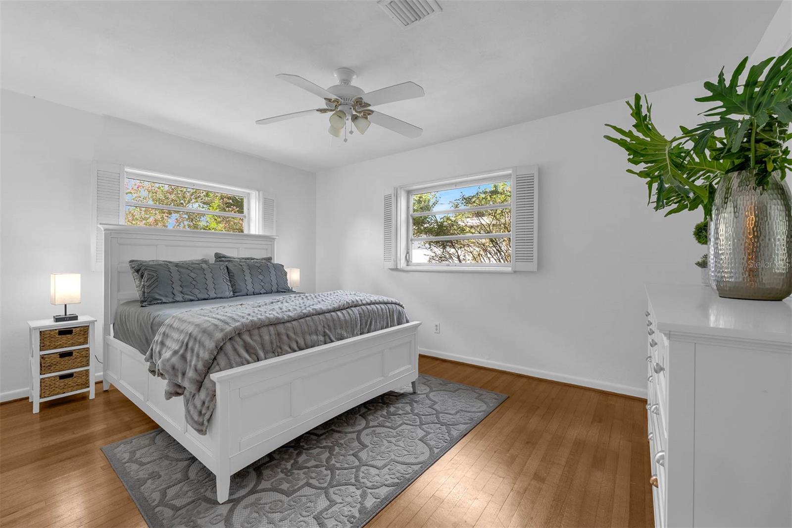 Image 17 of 42 For 3019 Clemwood Street