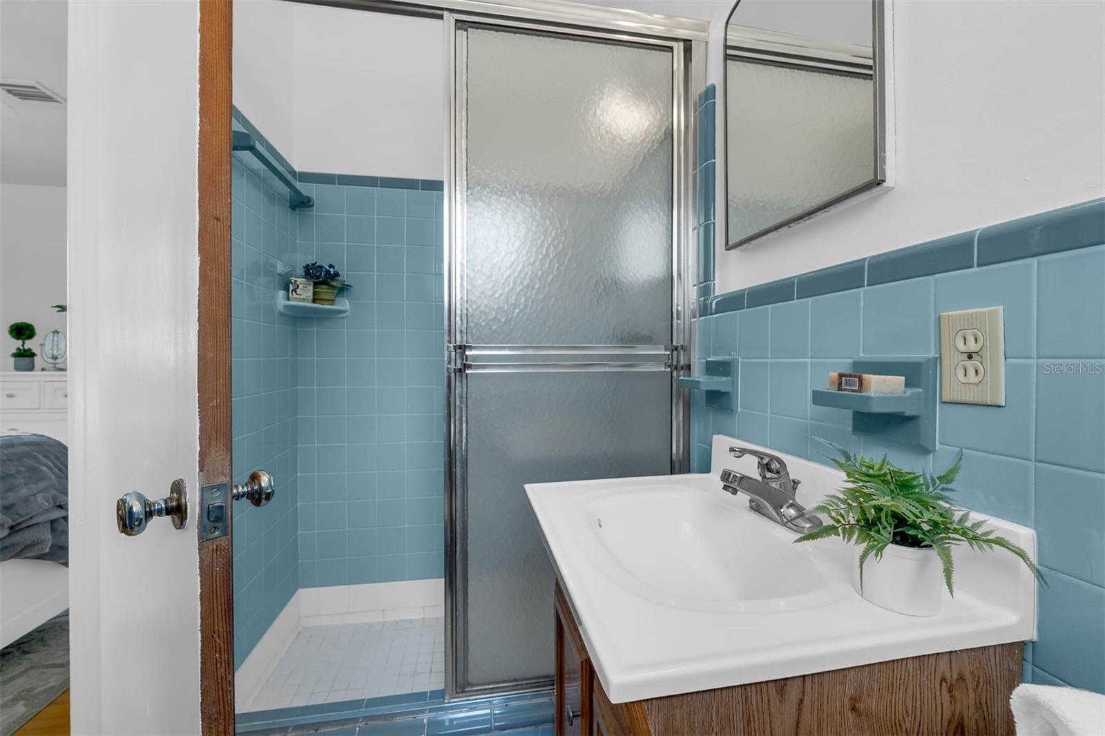 Image 18 of 42 For 3019 Clemwood Street