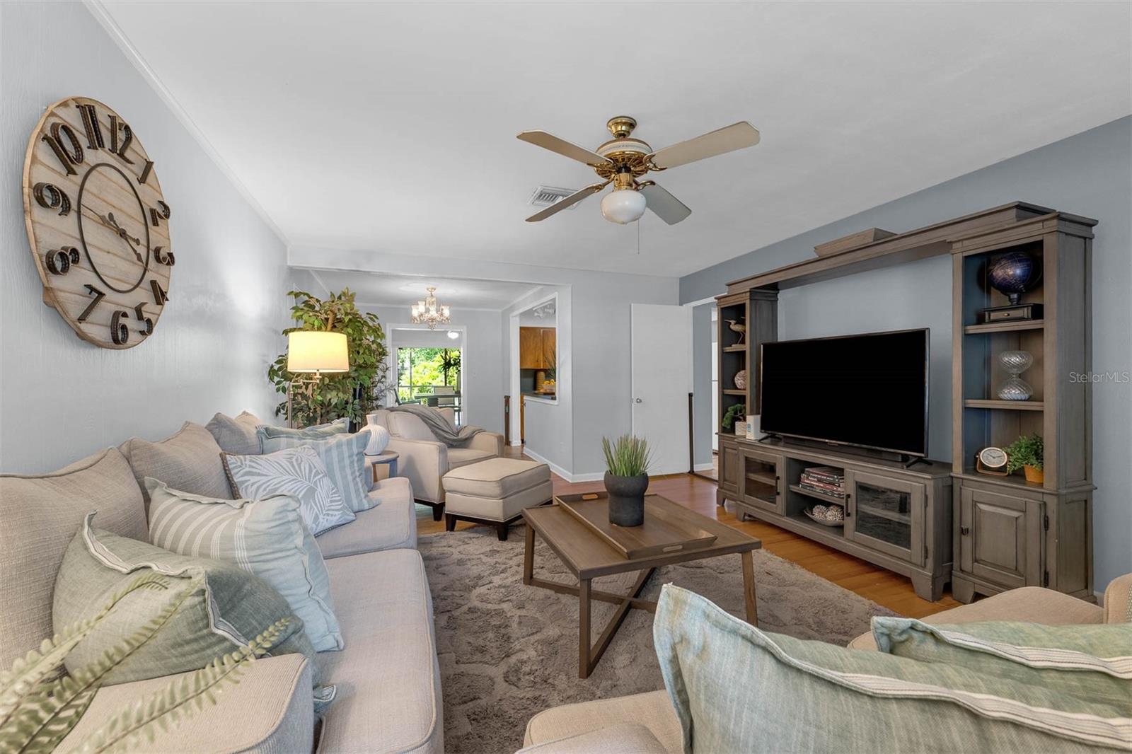 Image 4 of 42 For 3019 Clemwood Street