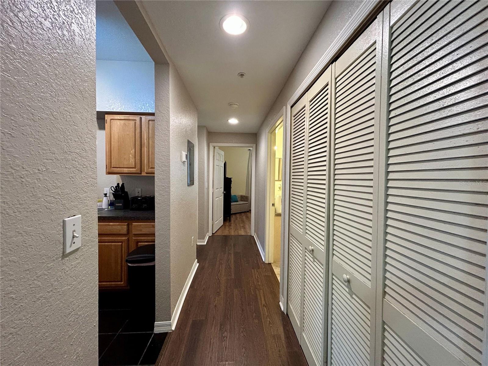 Image 18 of 23 For 5957 Westgate Drive 1911