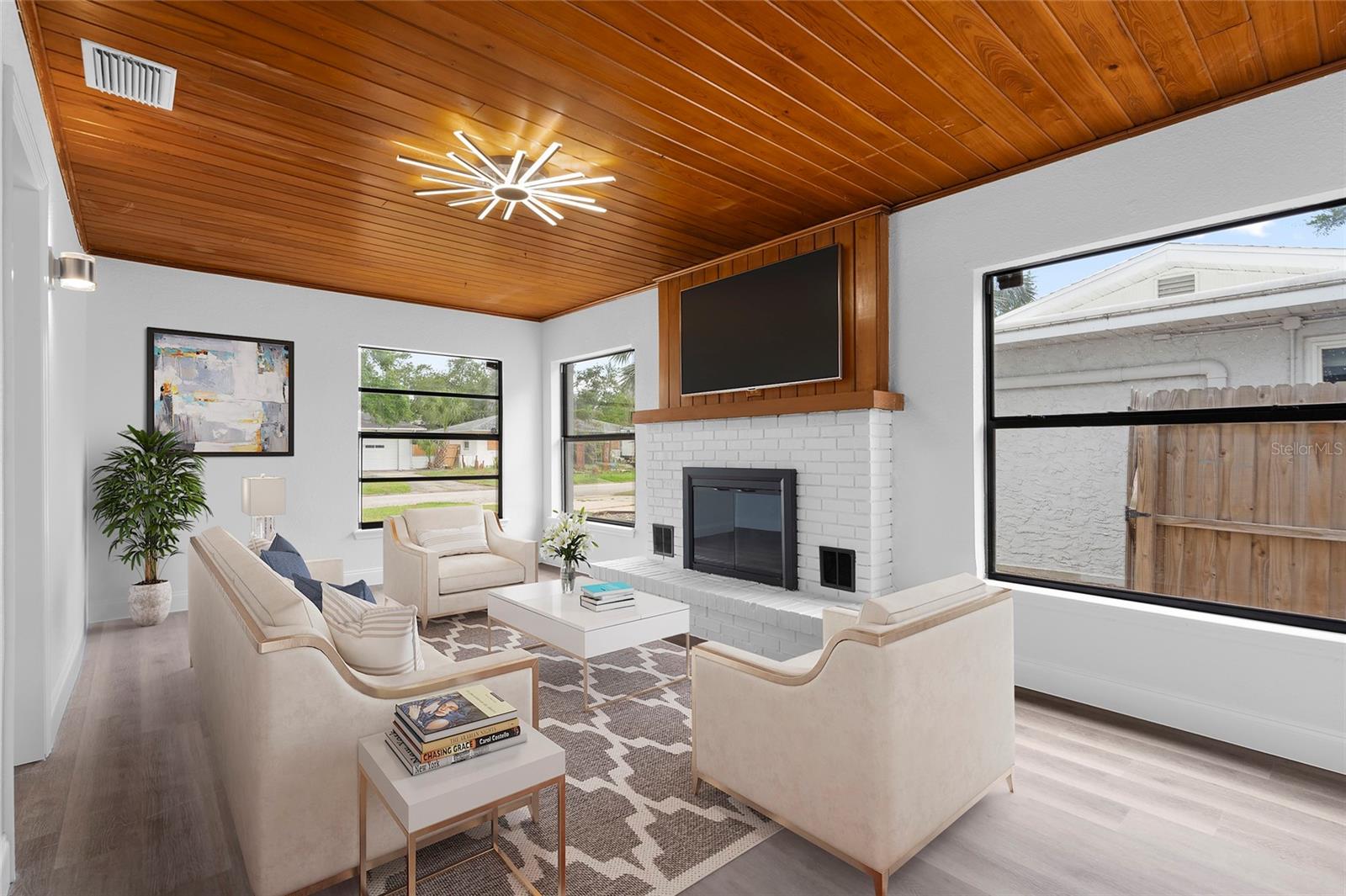 Image 15 of 31 For 9033 3rd Street N