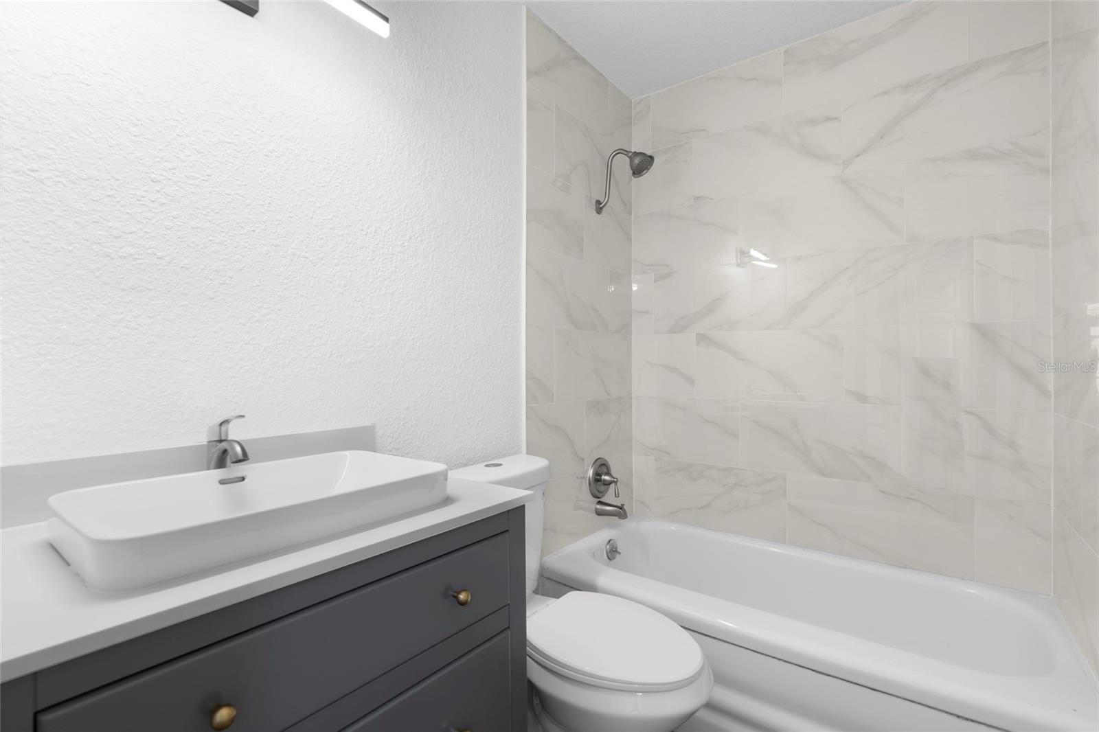 Image 20 of 31 For 9033 3rd Street N