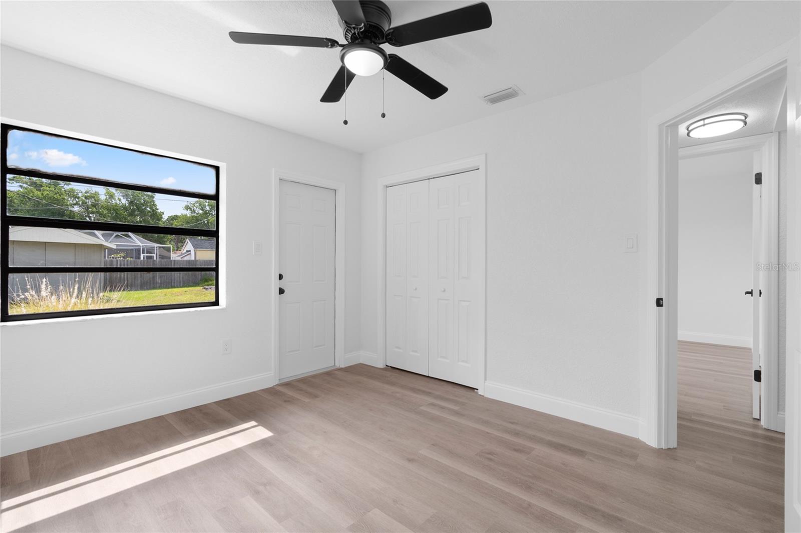 Image 23 of 31 For 9033 3rd Street N