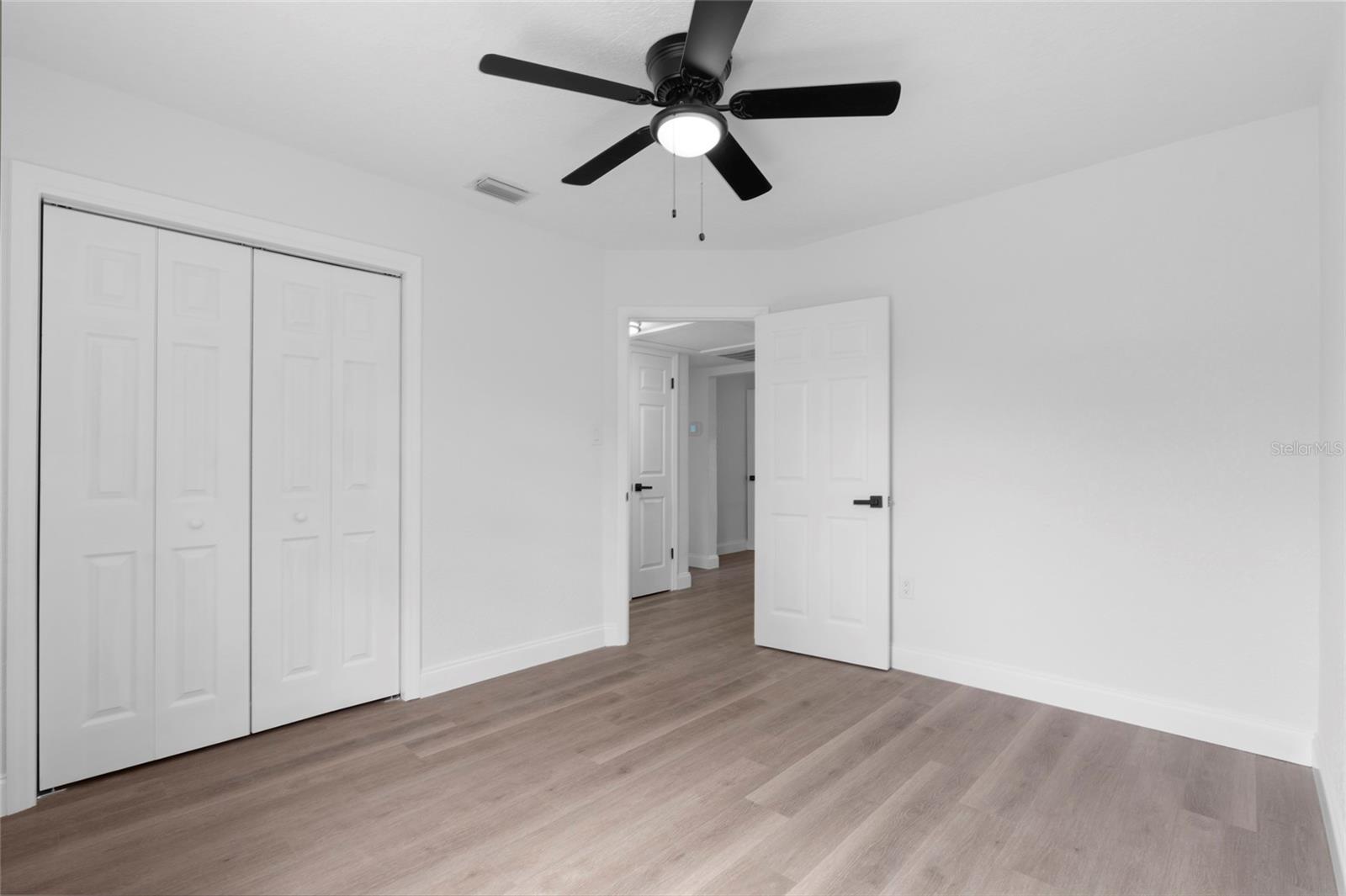 Image 24 of 31 For 9033 3rd Street N