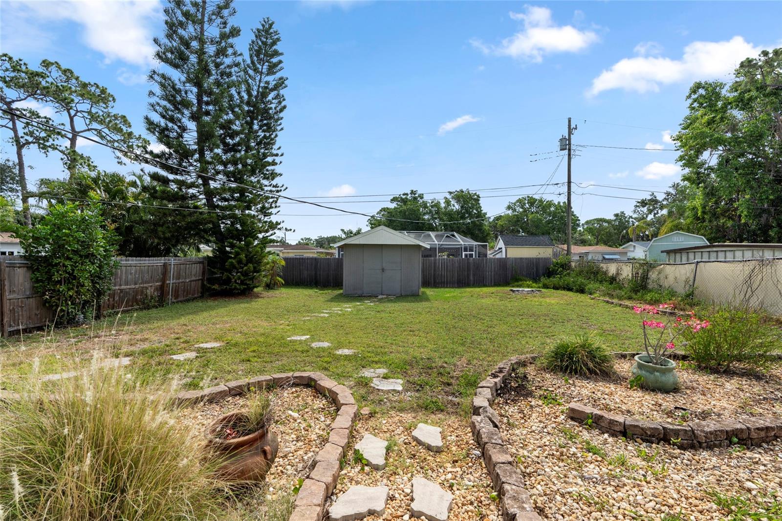 Image 26 of 31 For 9033 3rd Street N