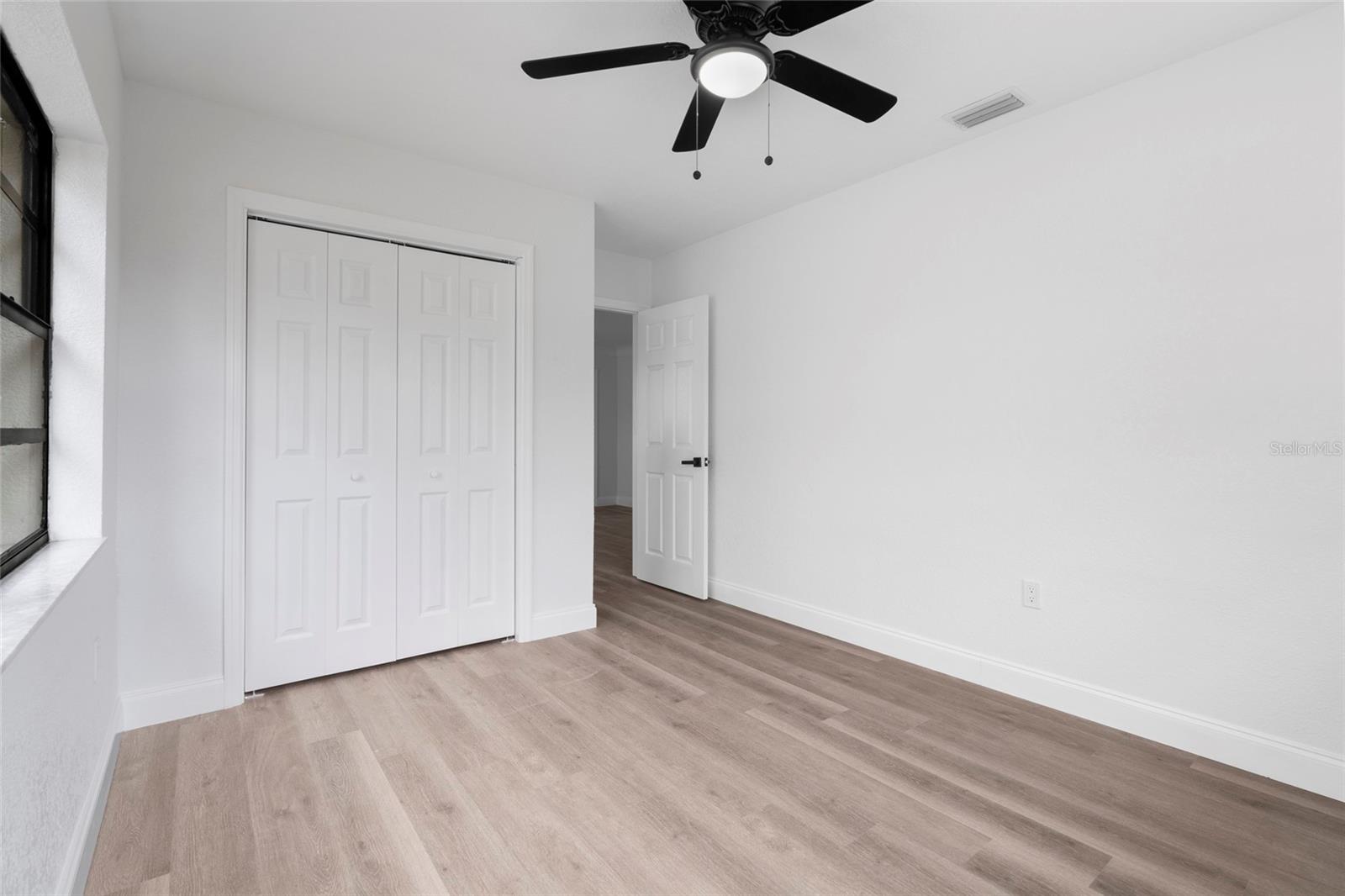 Image 9 of 31 For 9033 3rd Street N