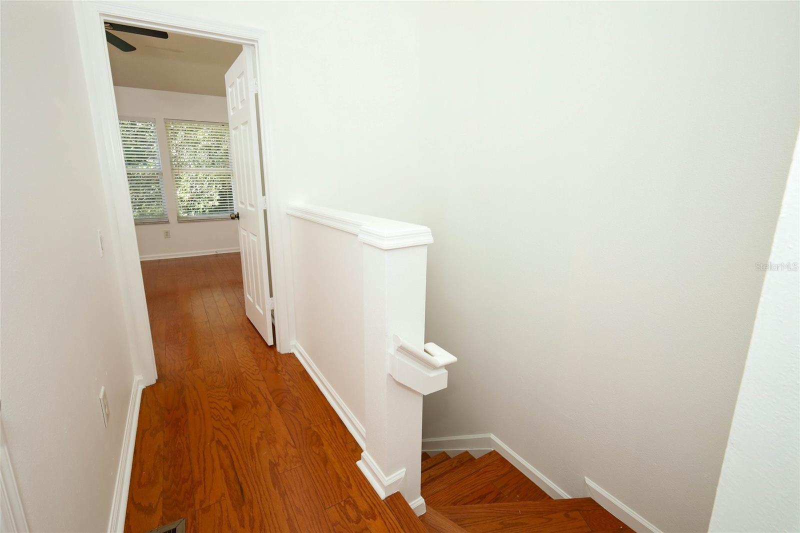 Image 13 of 45 For 915 Vineland Place