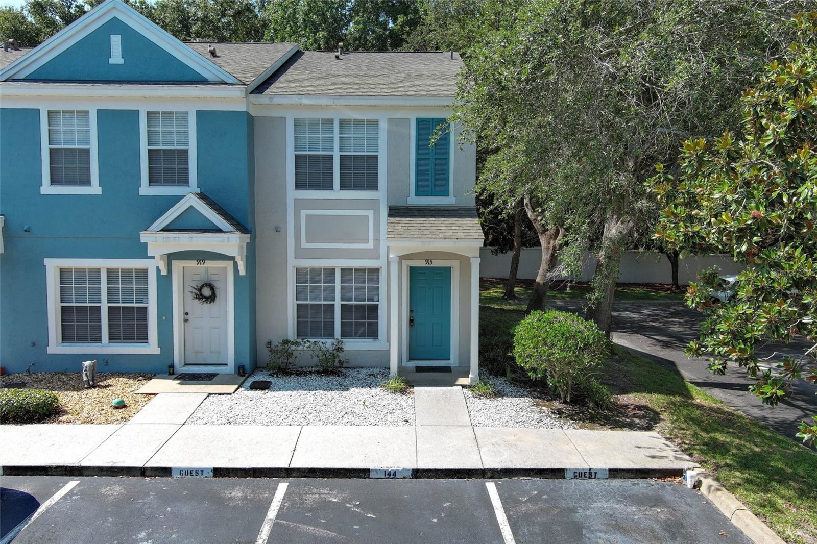 Image 32 of 45 For 915 Vineland Place