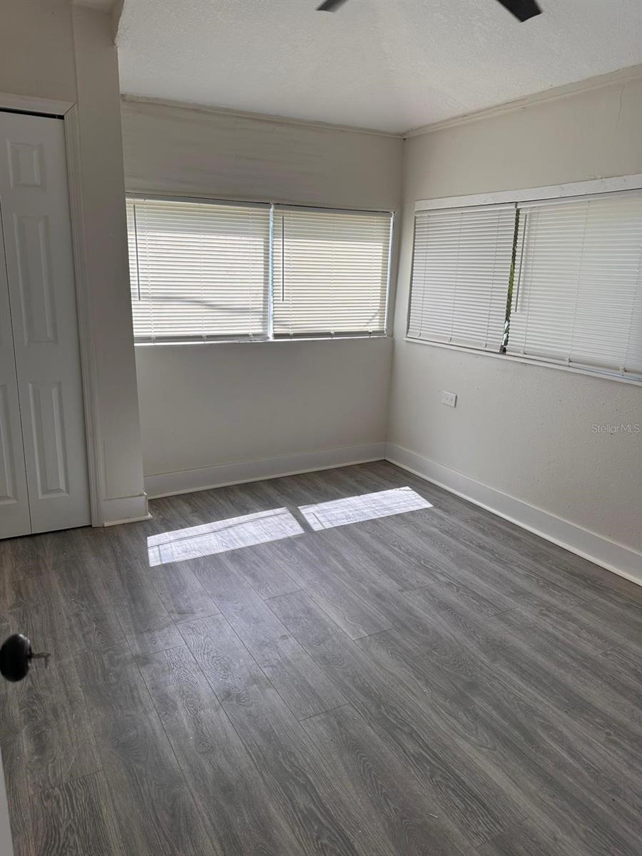 Image 7 of 9 For 829 3rd Street A