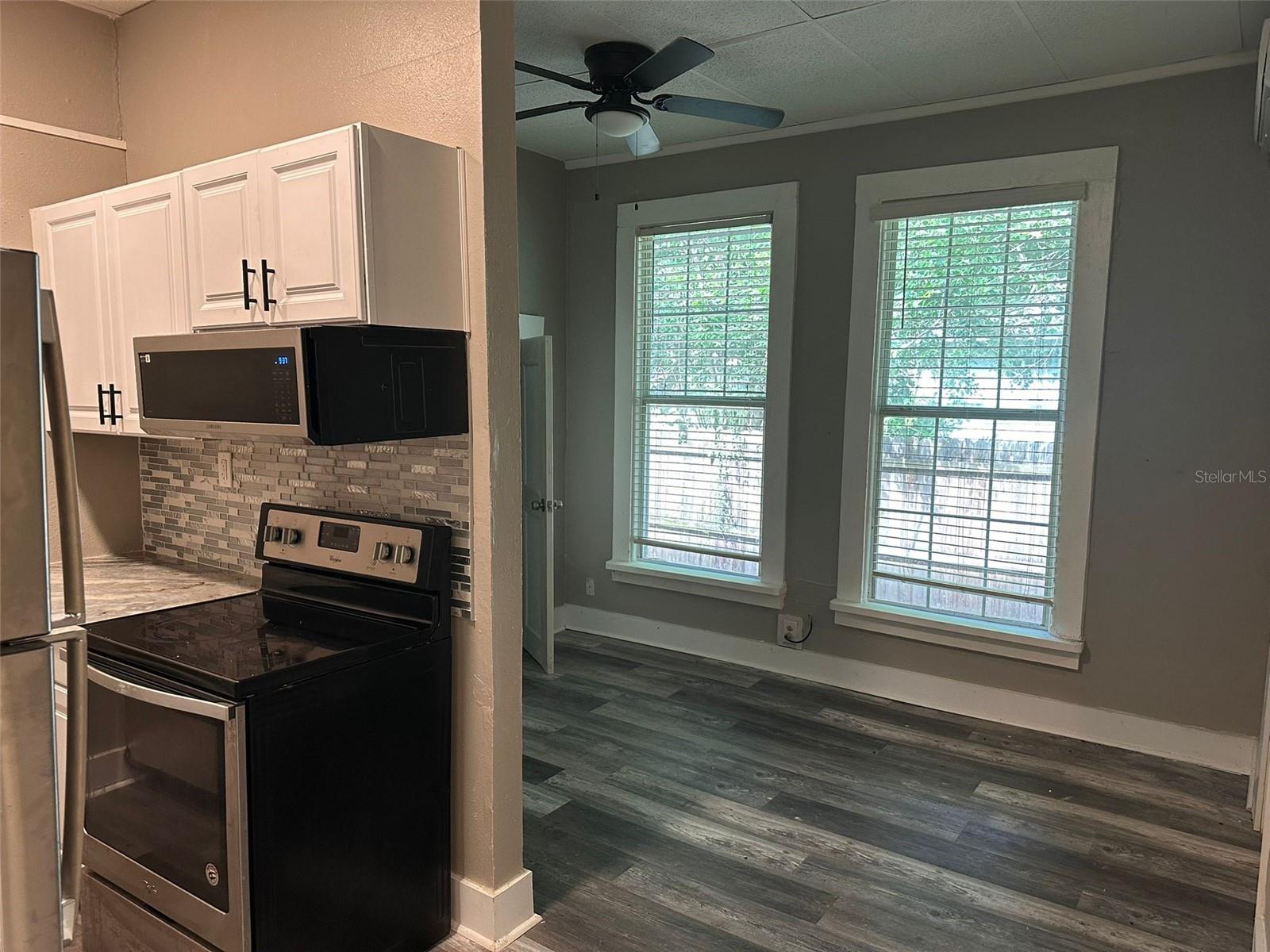 Image 5 of 7 For 829 3rd Street B