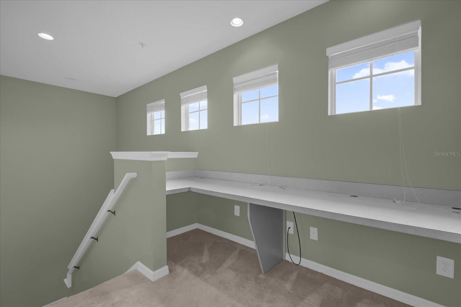 Image 16 of 33 For 585 Cruz Bay Circle