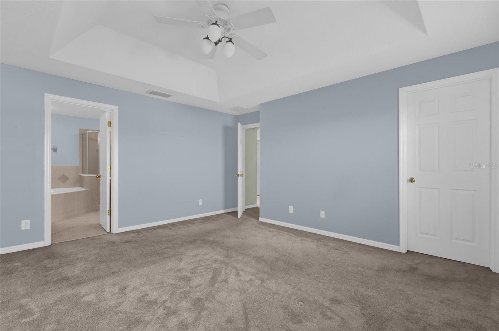 Image 22 of 33 For 585 Cruz Bay Circle