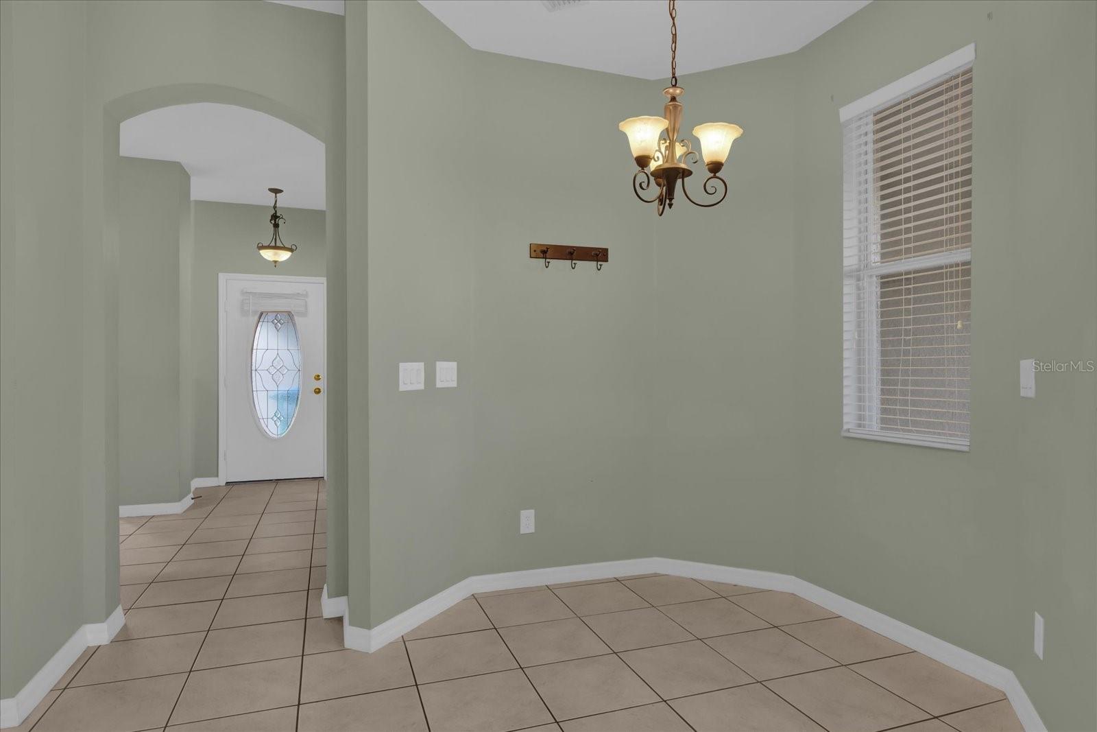Image 4 of 33 For 585 Cruz Bay Circle