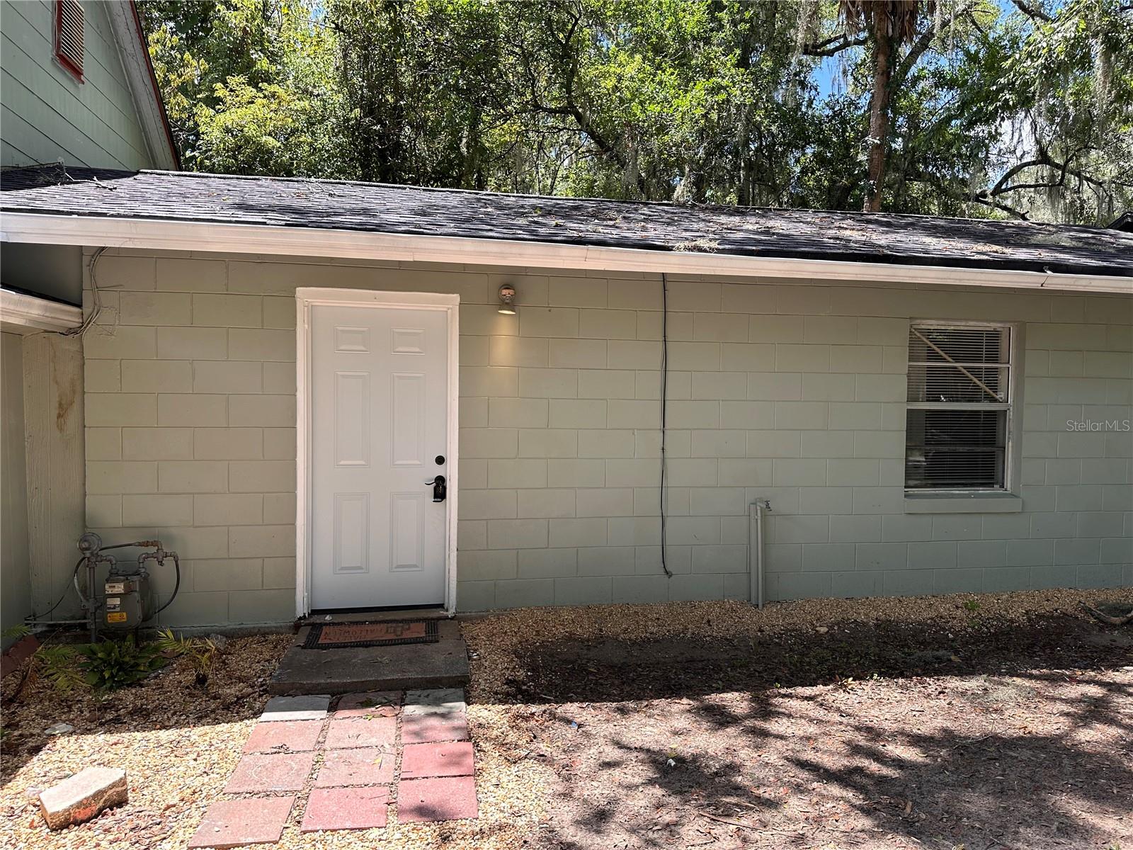 Image 2 of 8 For 829 3rd Street C