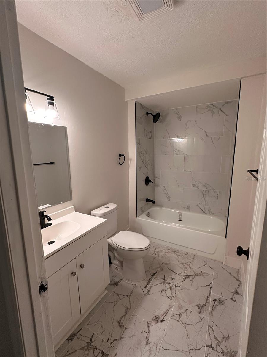 Image 4 of 8 For 829 3rd Street C