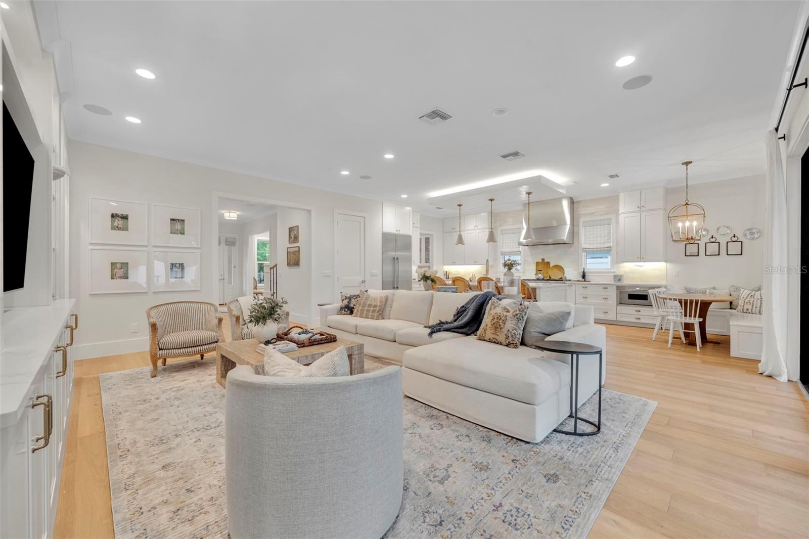 Image 11 of 64 For 1752 Chestnut Avenue