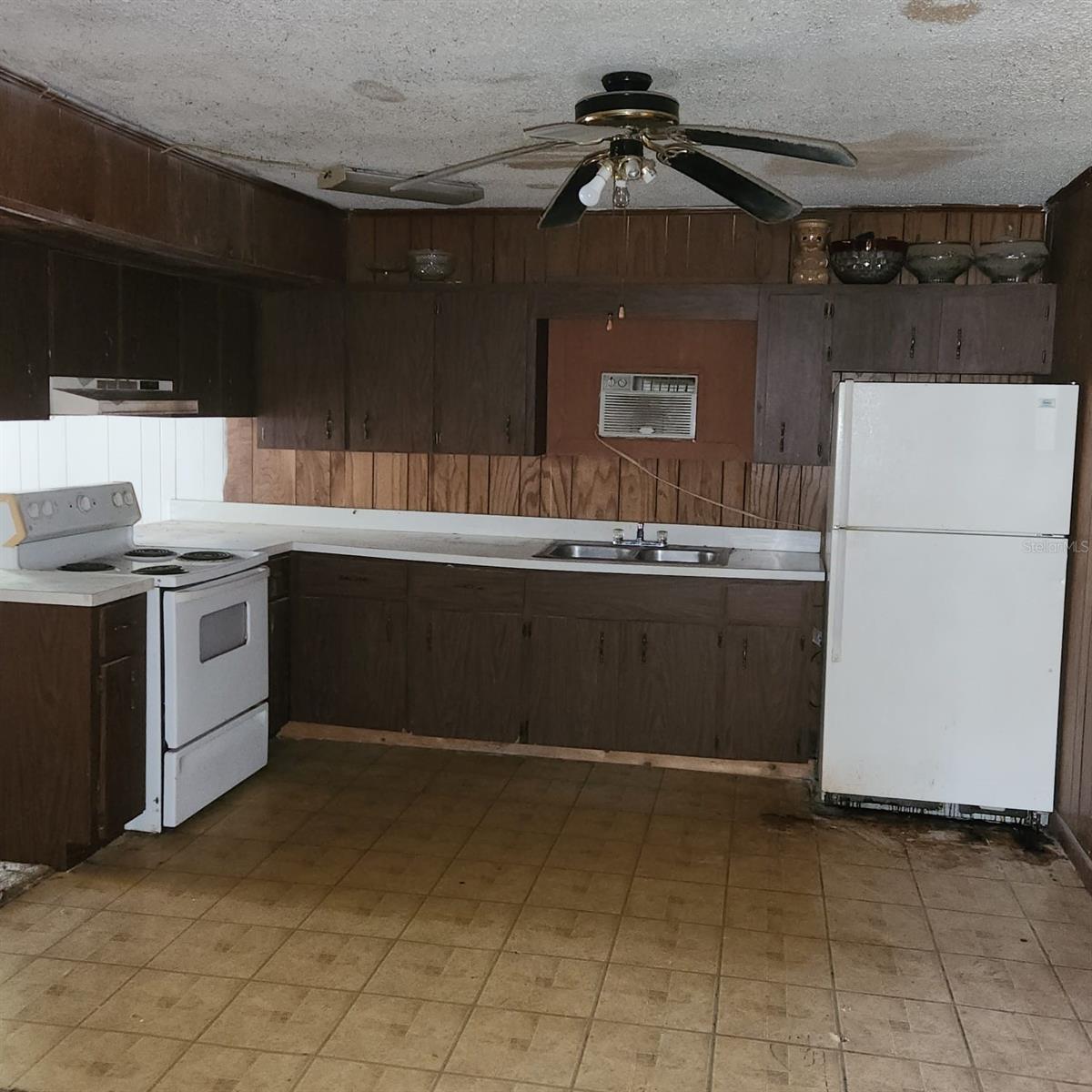 Image 12 of 37 For 1601 Crooms Avenue