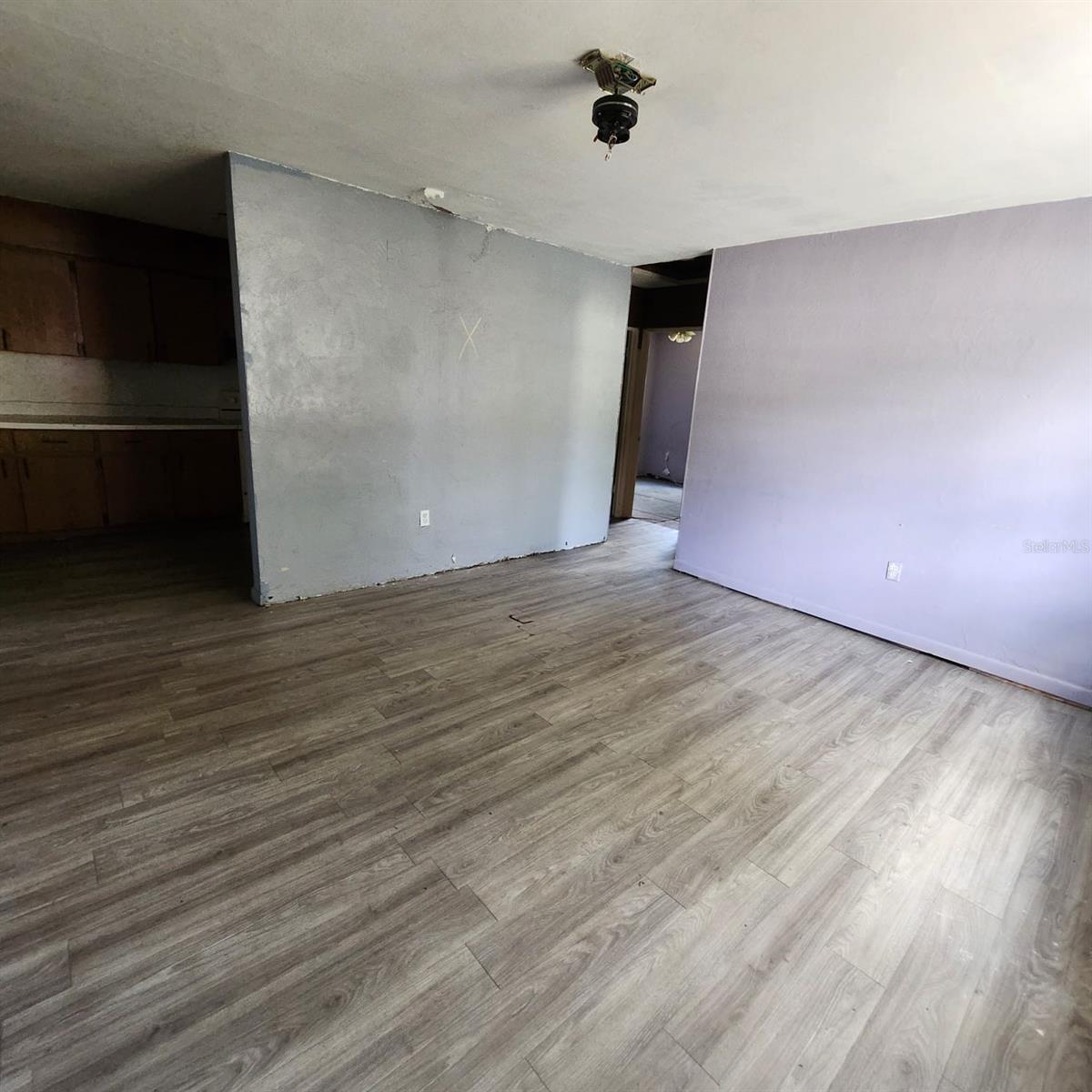 Image 19 of 37 For 1601 Crooms Avenue