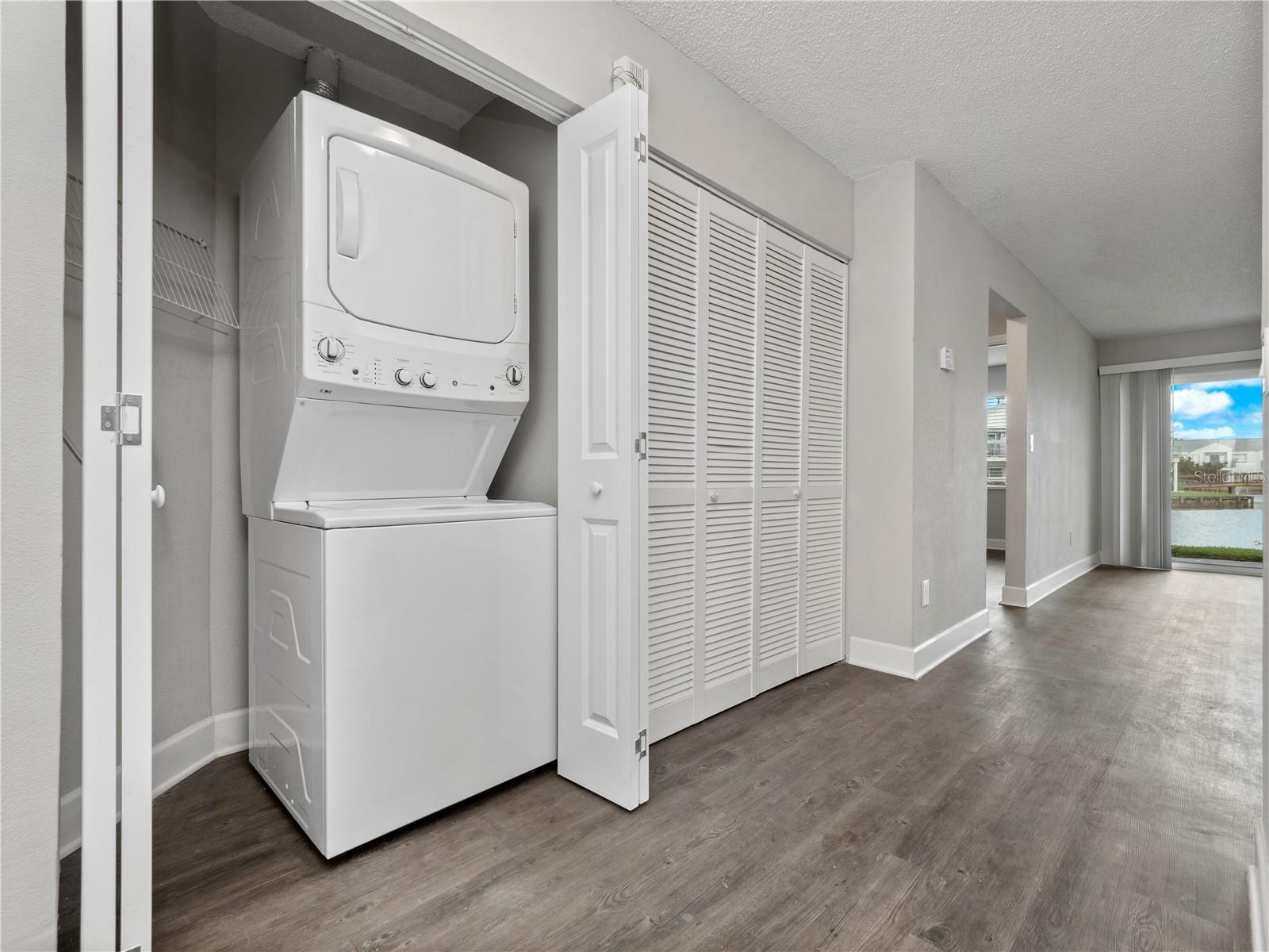 Image 12 of 13 For 2564 Woodgate Boulevard 103