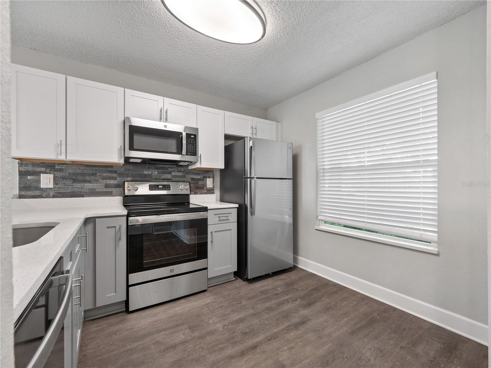 Image 2 of 13 For 2564 Woodgate Boulevard 103