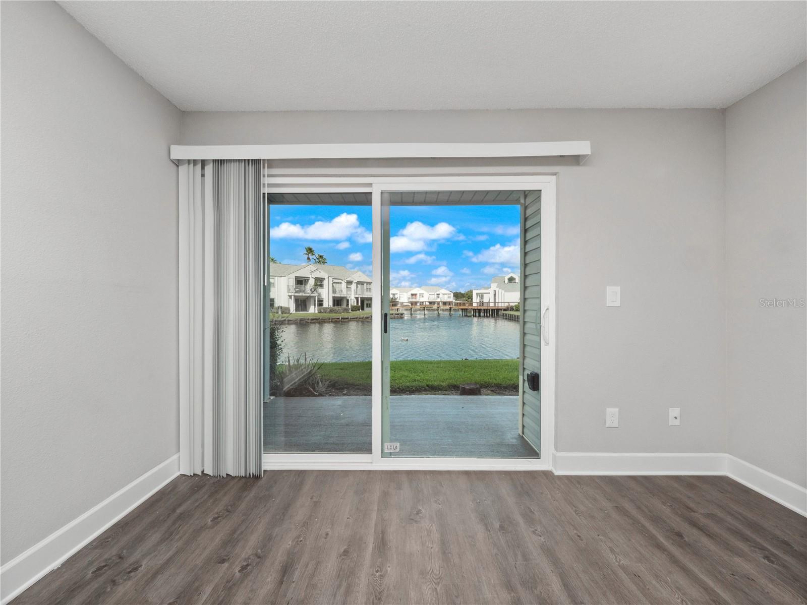 Image 8 of 13 For 2564 Woodgate Boulevard 103