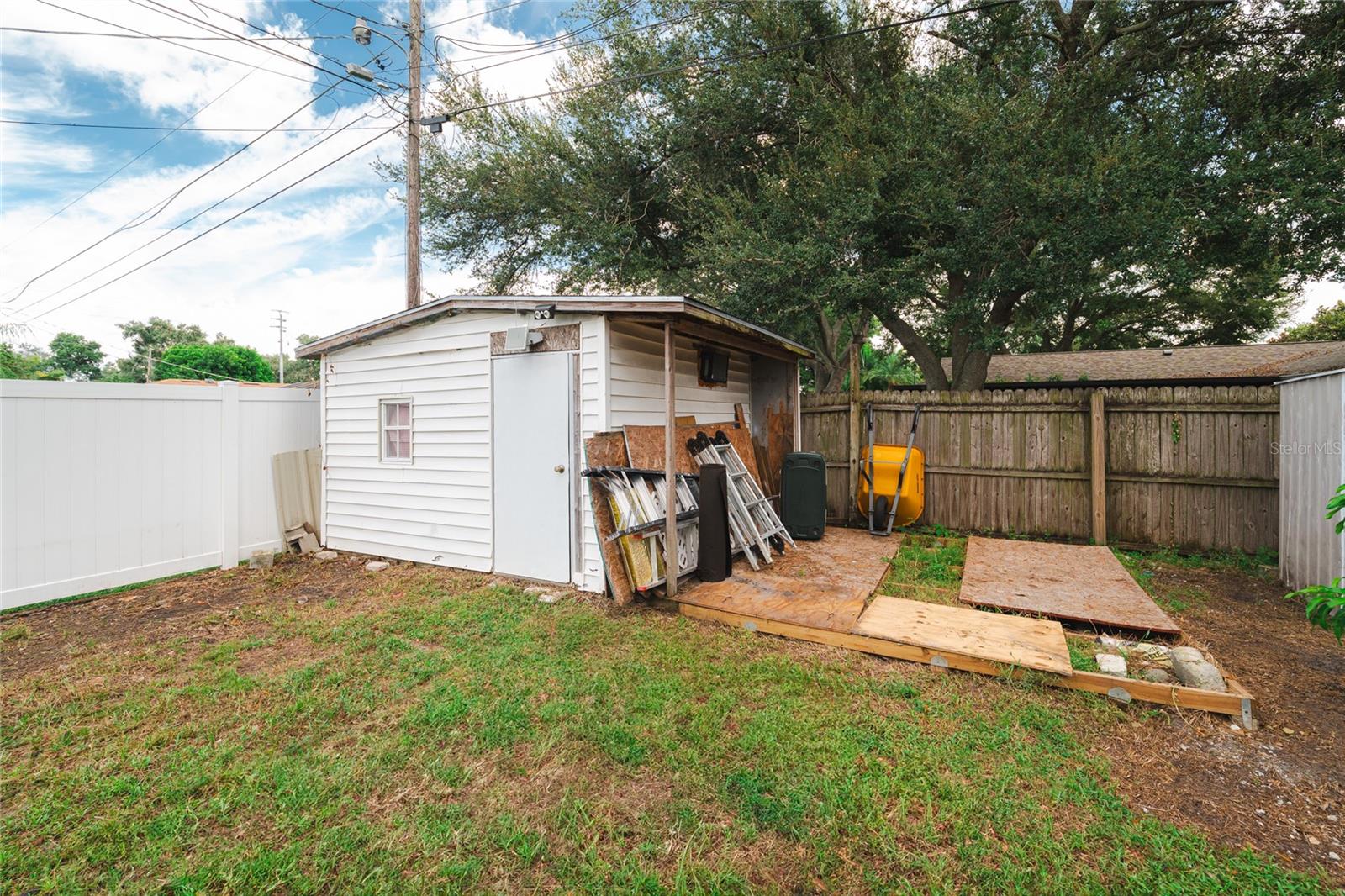 Image 24 of 51 For 1811 49th Street W