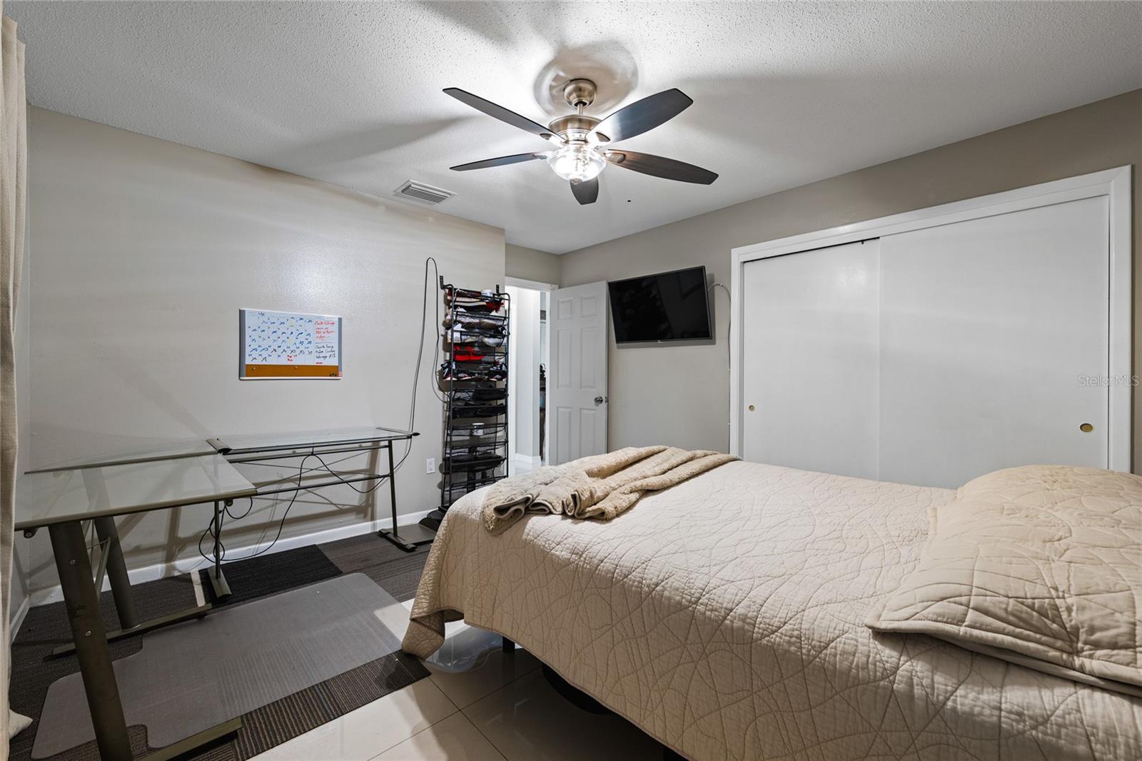 Image 32 of 51 For 1811 49th Street W