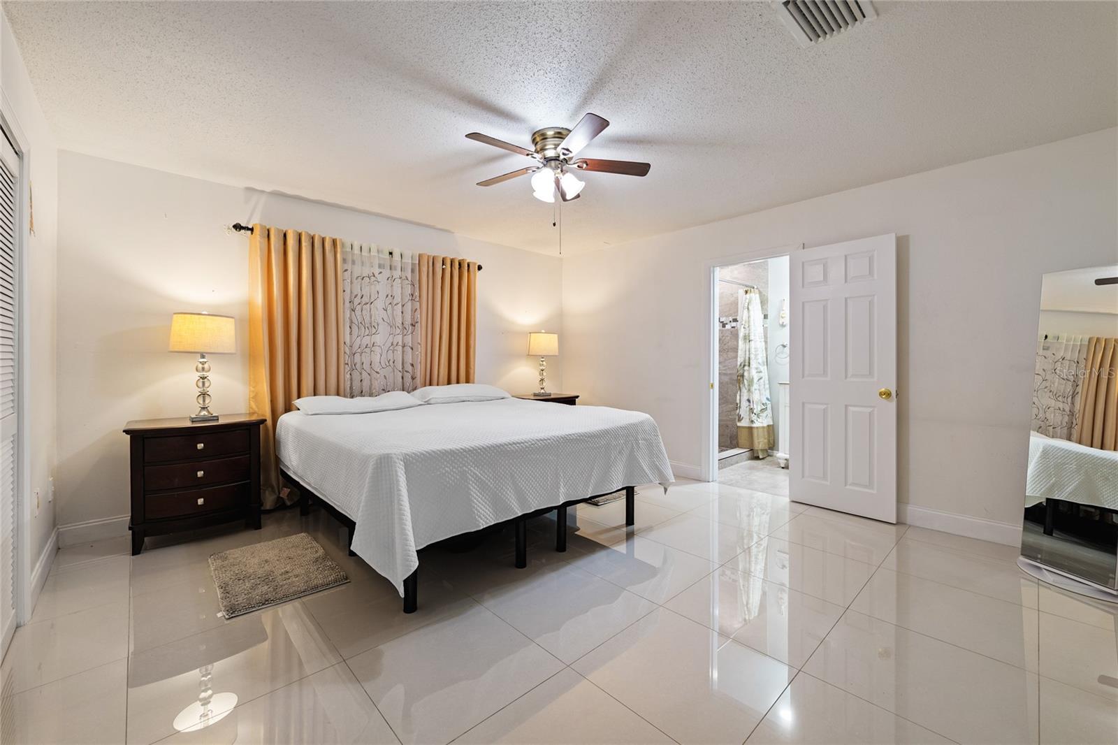 Image 40 of 51 For 1811 49th Street W