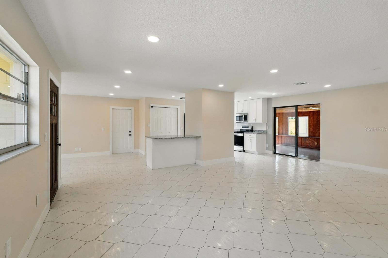 Image 11 of 33 For 4630 Ligustrum Way