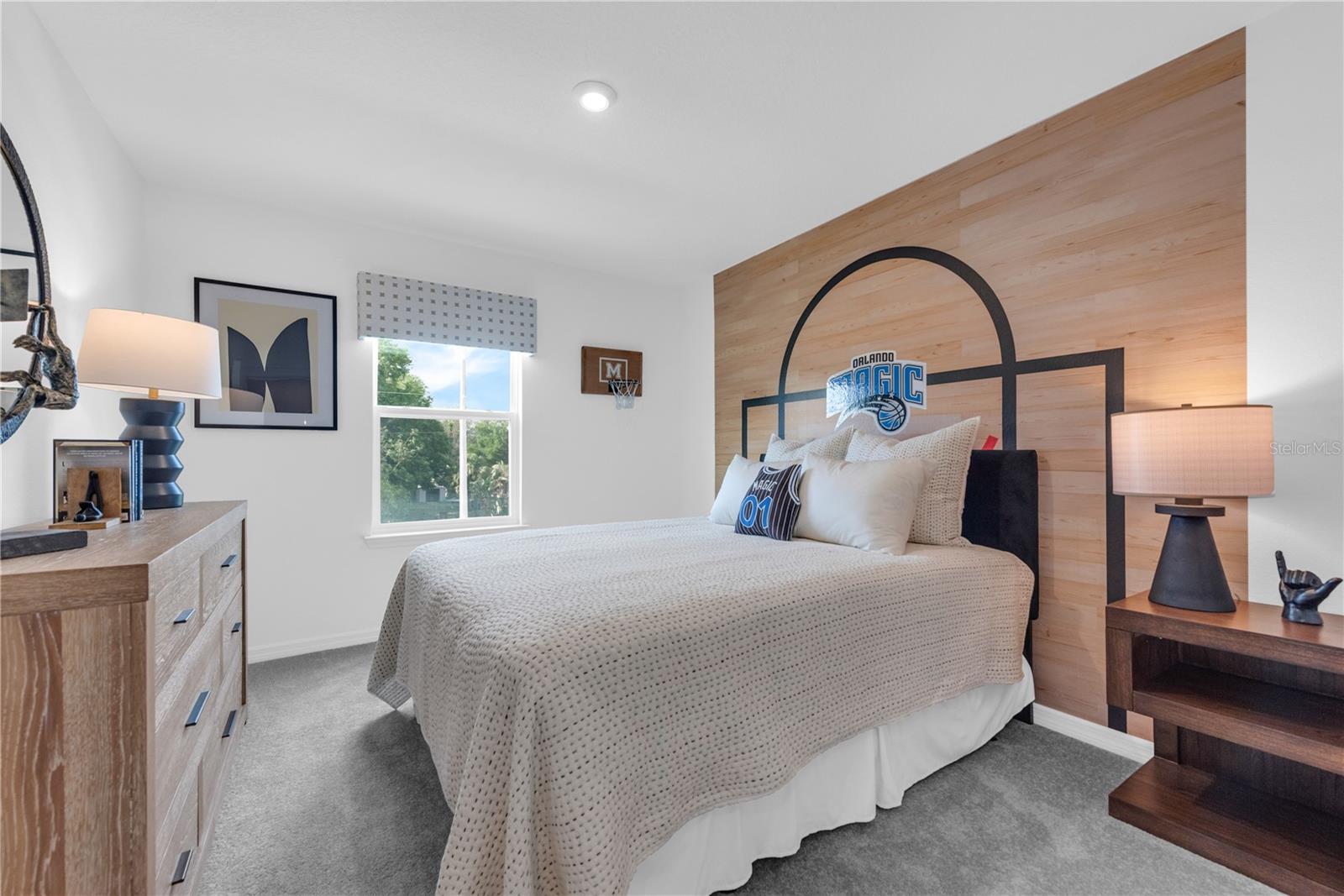 Image 18 of 32 For 5507 Meadow Walk Drive