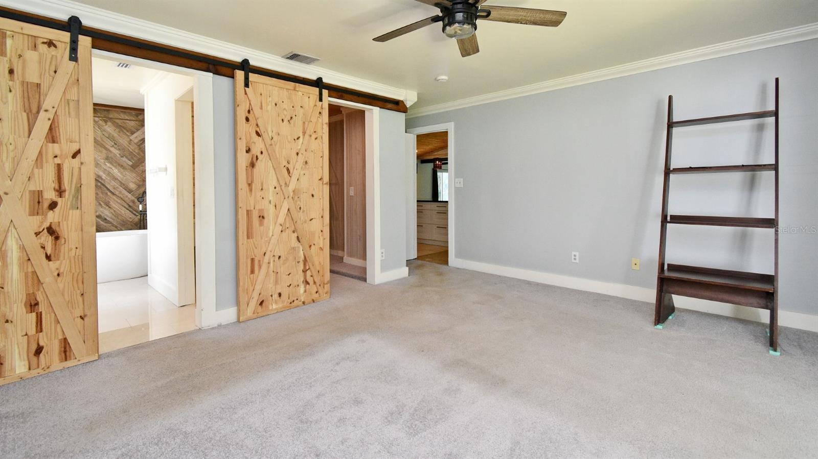 Image 15 of 38 For 8924 Angelica Drive