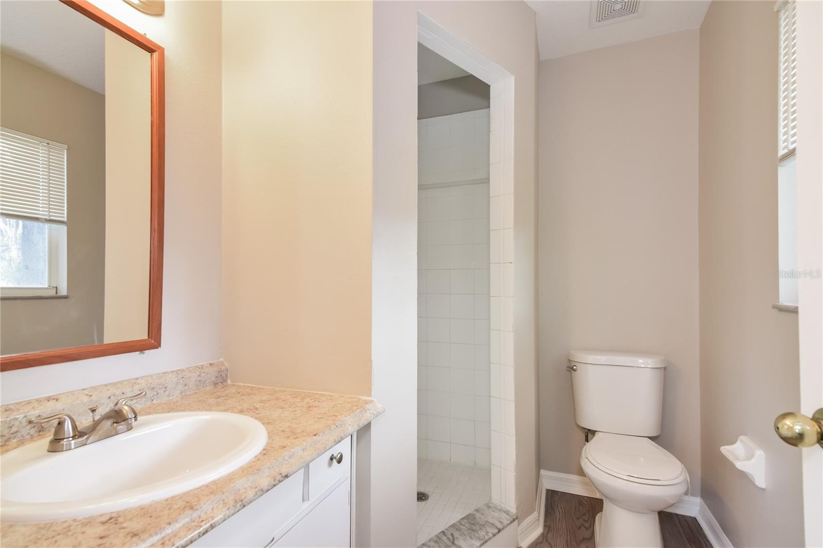 Image 10 of 16 For 2204 99th Avenue
