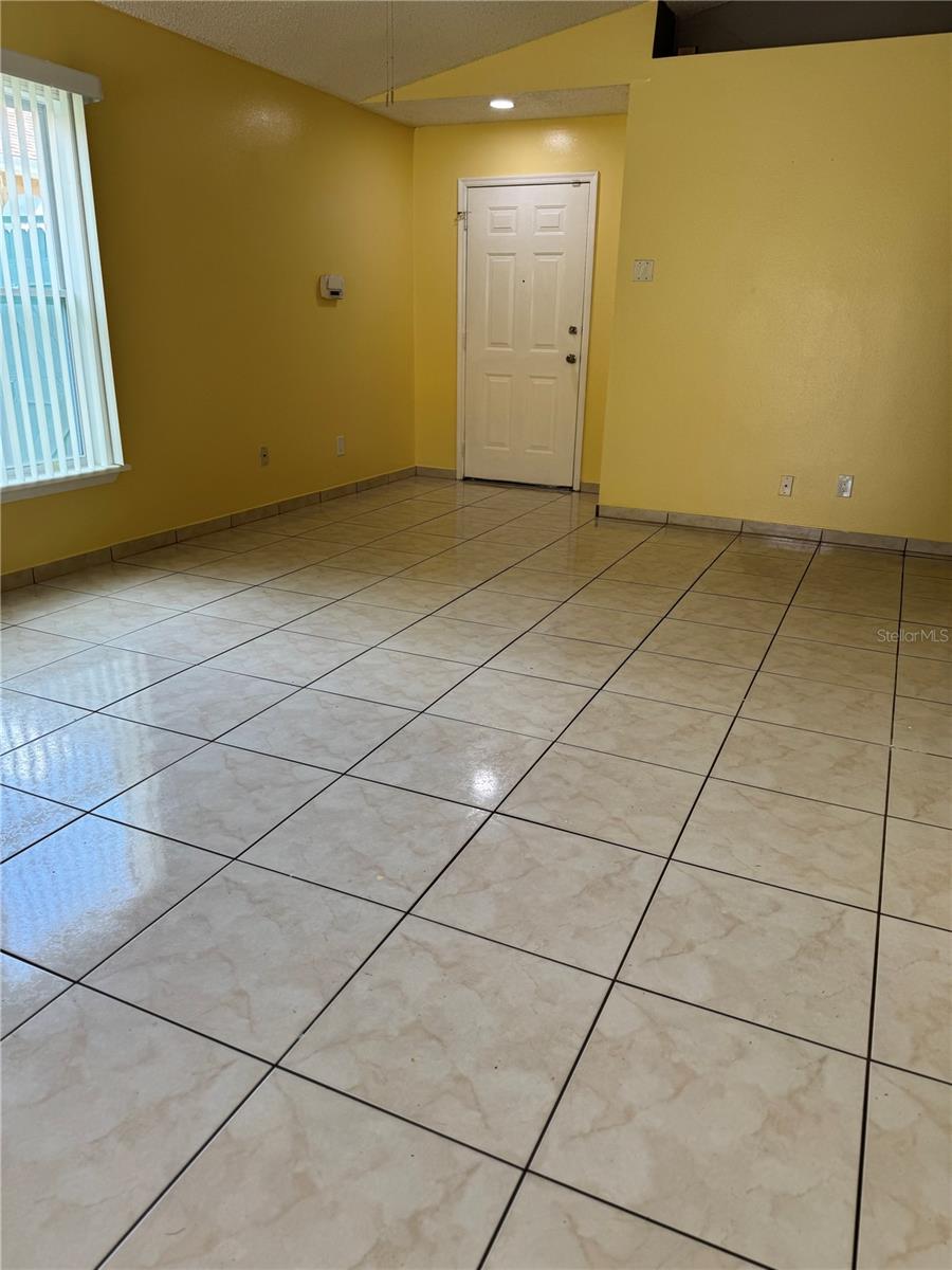 Image 3 of 14 For 2820 Ridge Cove Court
