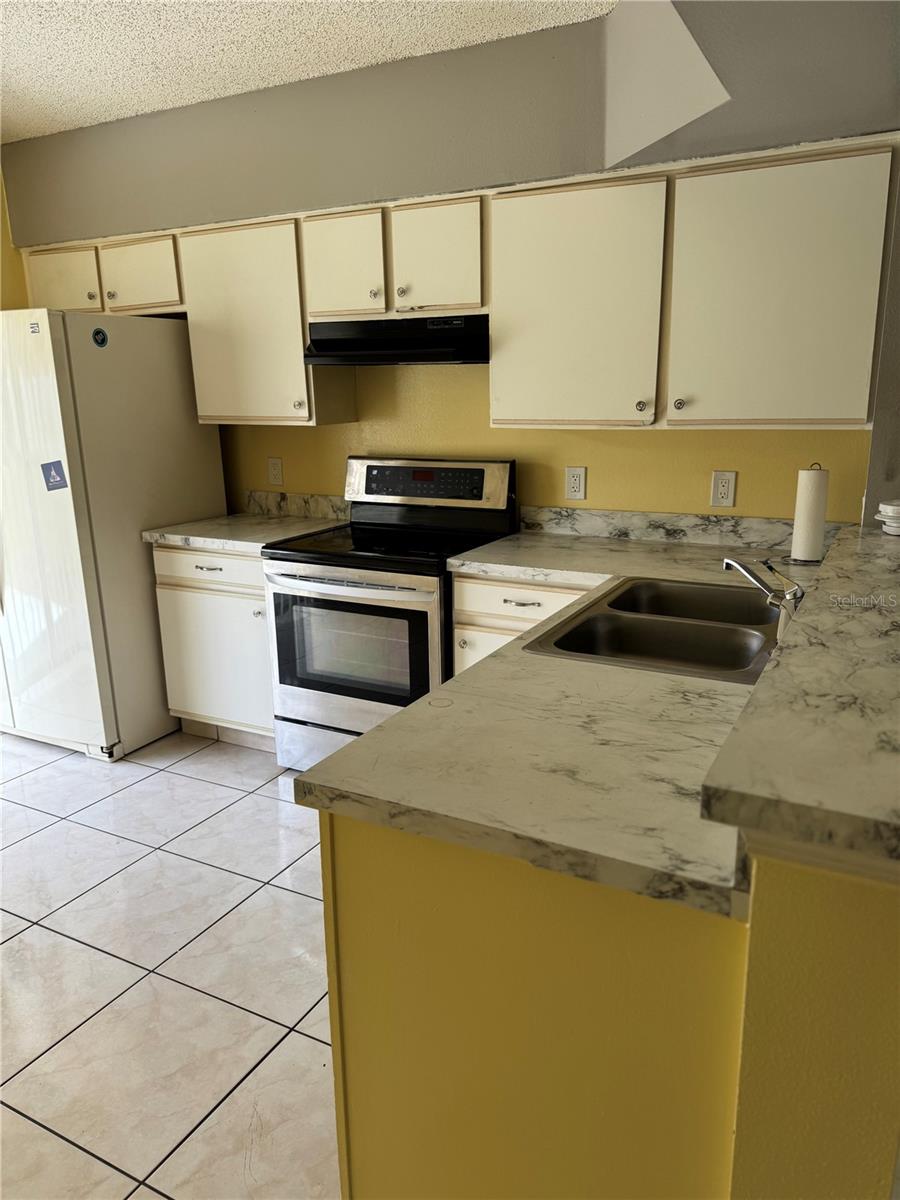 Image 4 of 14 For 2820 Ridge Cove Court