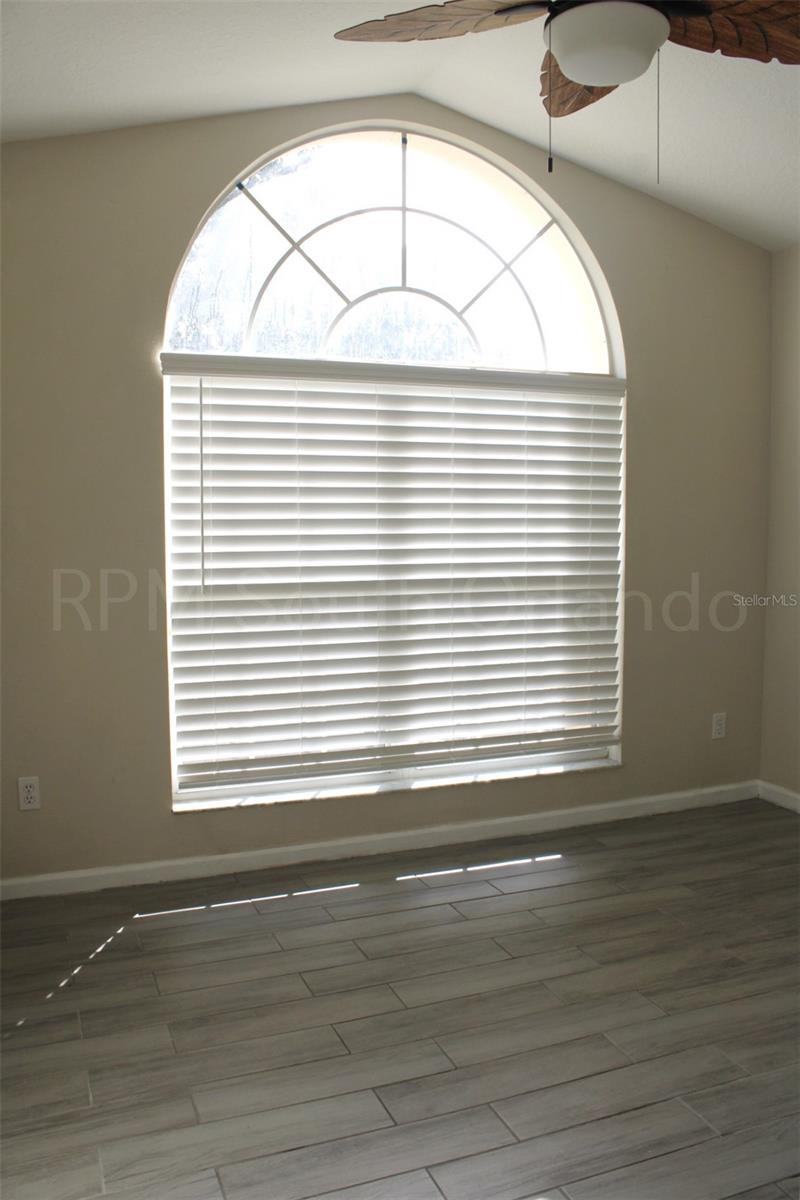 Image 3 of 9 For 15401 Bay Vista Drive